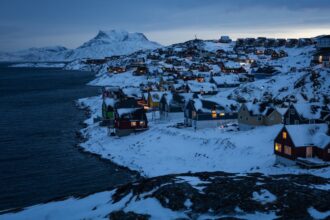 الناتو والدنمارك يتفقان على تعزيز الردع والأمن في القطب الشمالي