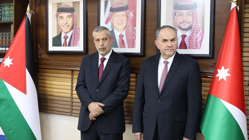 عاجل | 50 محامياً جديداً يؤدون اليمين القانونية أمام وزير العدل