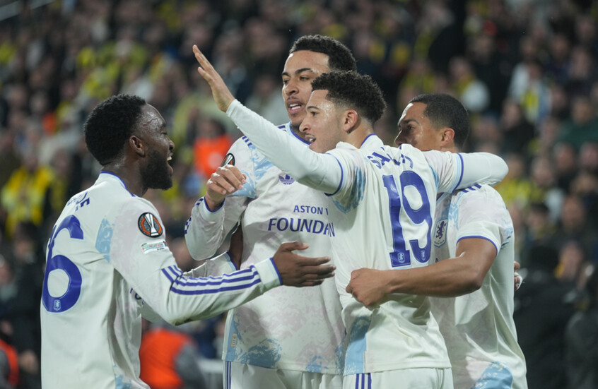 ليون وأستون فيلا يبلغان ثمن نهائي الأوروبي