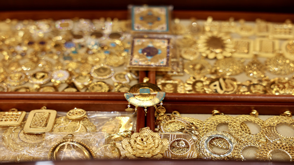 صورة حول : تعرف على سعر الذهب في السوق المحلية اليوم تعرف على سعر الذهب في السوق المحلية اليوم