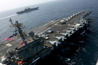 ترامب يدرس خيارات عسكرية محتملة ضد إيران