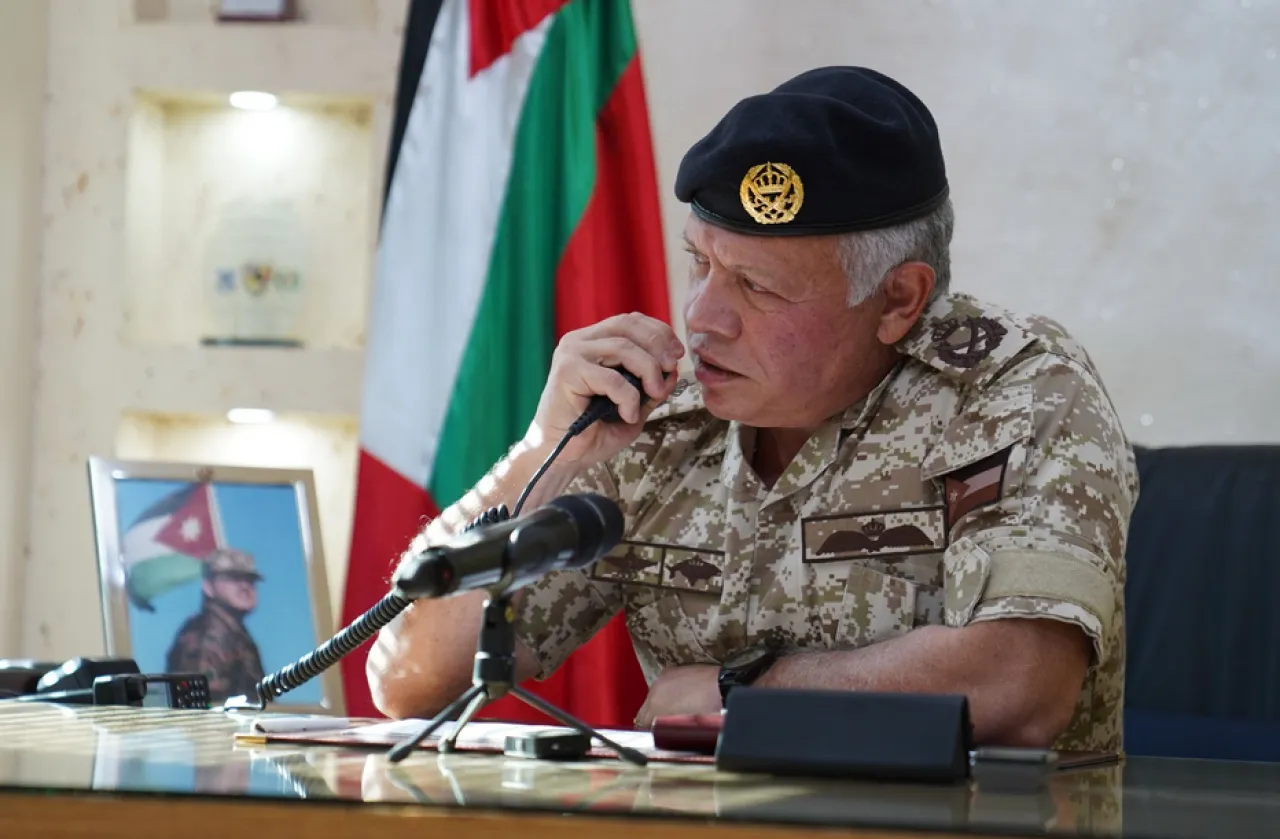 صورة حول : عاجل | الملك يوجه بإعداد هيكلة استراتيجية للقوات المسلحة عاجل | الملك يوجه بإعداد هيكلة استراتيجية للقوات المسلحة