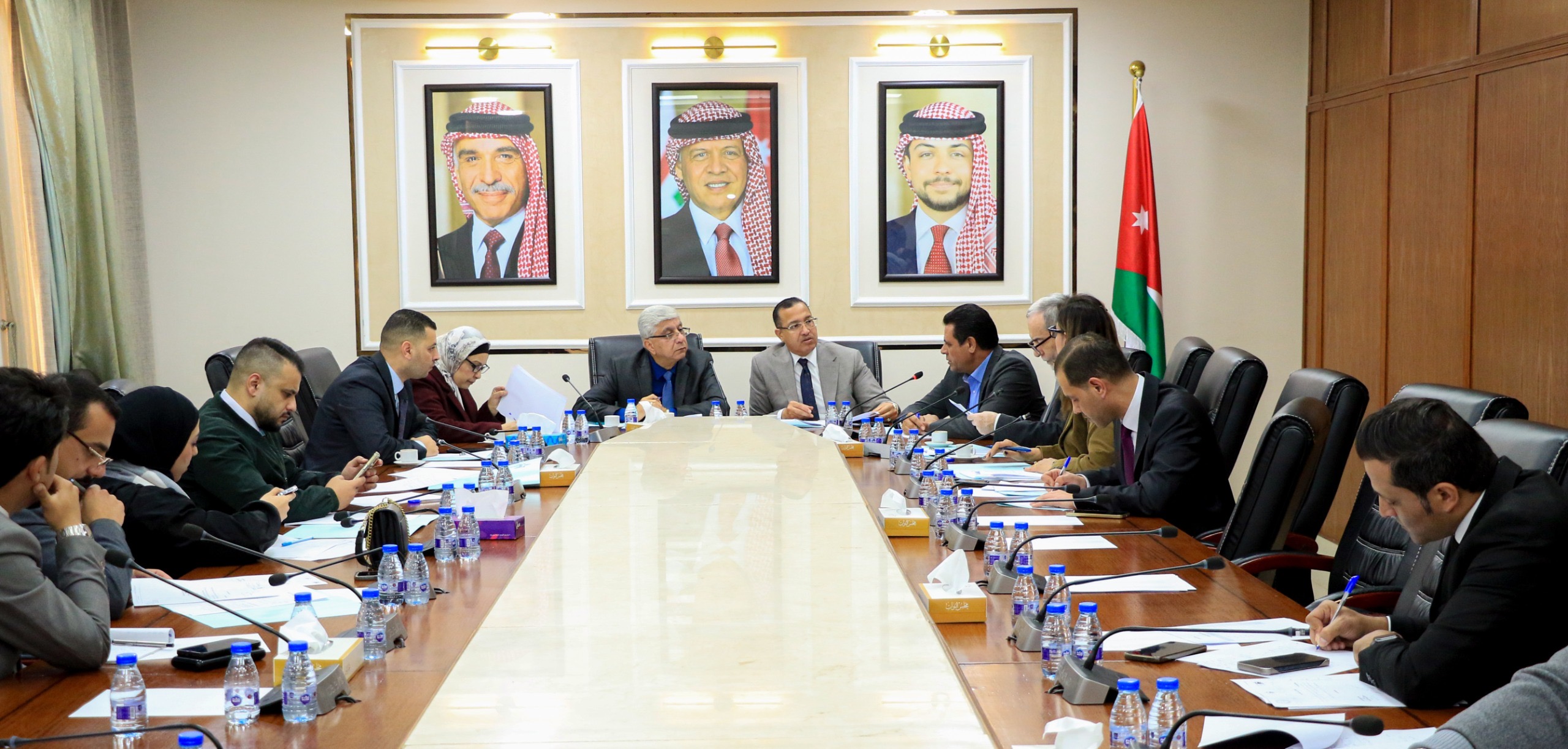 " الإدارية والبيئة" النيابيتان تناقشان خطط تنفيذ الاستراتيجية الوطنية للنظافة