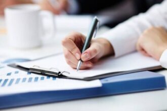 دوائر حكومية تدعو المرشحين للامتحان التنافسي اليوم