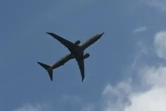 الولايات المتحدة ترصد طائرة مضادة للغواصات قرب أجواء إيران