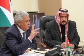 "النقل النيابية" تبحث قضايا النقل العام والسياحي والتاكسي وتأجير السيارات