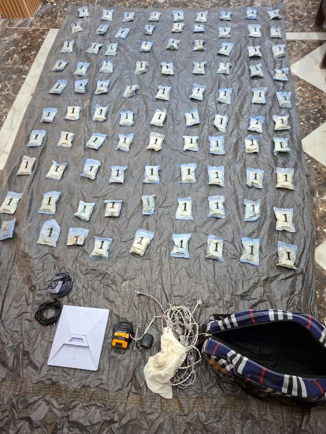 الأردن يحبط تهريب مخدرات باستخدام بالونات إلكترونية