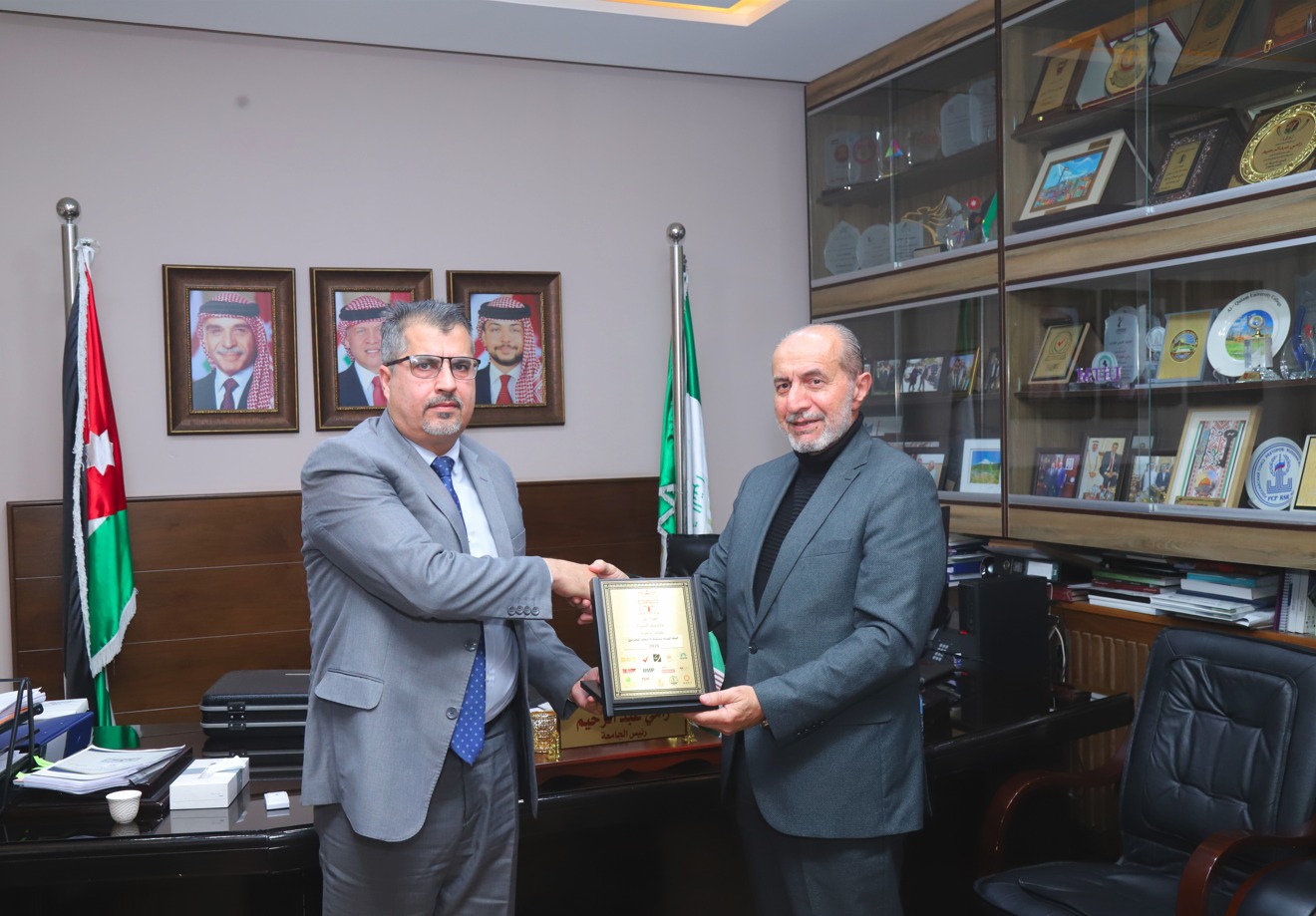 صورة حول : الهيئة المستقلة للانتخاب من جامعة البترا: التشريعات الضامنة أساس مشاركة الشباب في الحياة السياسية الهيئة المستقلة للانتخاب من جامعة البترا: التشريعات الضامنة أساس مشاركة الشباب في الحياة السياسية