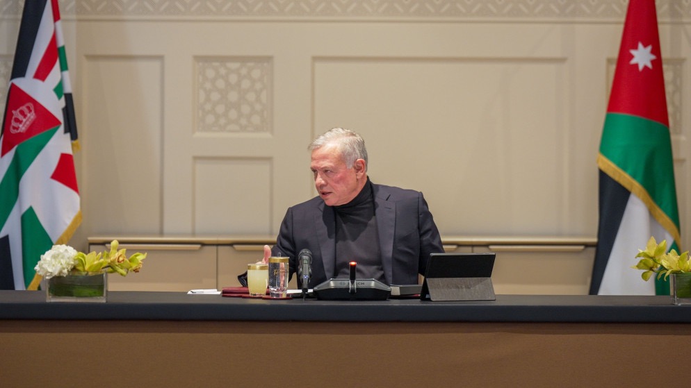 صورة حول : عاجل | الملك يلتقي المكتب الدائم للأعيان ويؤكد أولوية التنسيق مع الحكومة عاجل | الملك يلتقي المكتب الدائم للأعيان ويؤكد أولوية التنسيق مع الحكومة