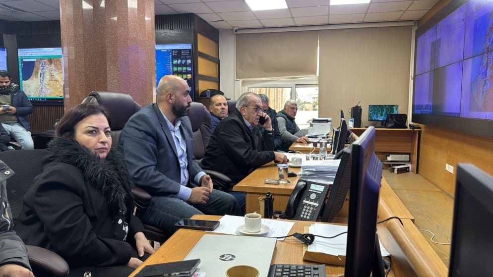 صورة حول : أبو السمن يوجه فرق الأشغال للتعامل مع المنخفض الجوي وإغلاق طريق أبو السمن يوجه فرق الأشغال للتعامل مع المنخفض الجوي وإغلاق طريق