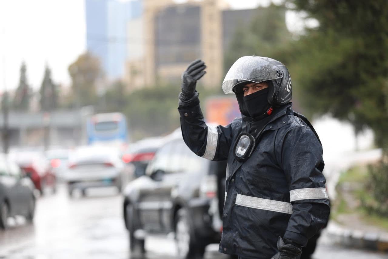 عاجل | بالصور .. الأمن العام ينفذ خطة طوارئ شتوية لضمان سلامة المواطنين