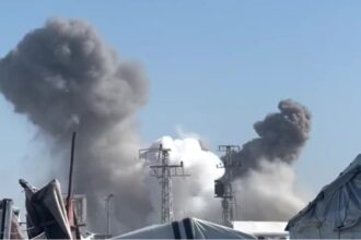 غارات جديدة للاحتلال على خيام النازحين في خان يونس