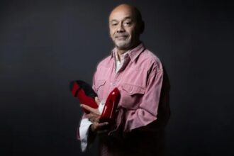 كيف ولدت بصمة النعل الأحمر لكريستيان لوبوتان؟