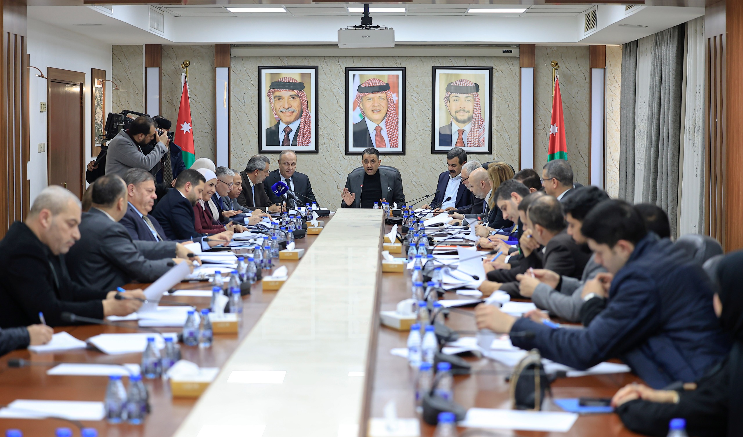 صورة حول : "الاقتصاد النيابية" تواصل مناقشة مشروع قانون عقود التأمين لسنة 2025 "الاقتصاد النيابية" تواصل مناقشة مشروع قانون عقود التأمين لسنة 2025