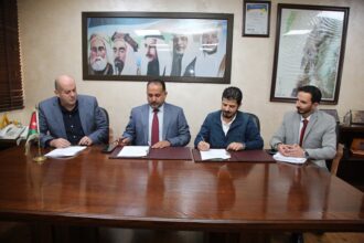 الحيصة يوقّع اتفاقيات استثمارية لتعزيز التنمية المحلية