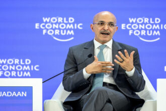 الجدعان: زيادة إنتاج فنزويلا النفطي لن تُحدث تأثيرًا كبيرًا في الأسواق العالمية