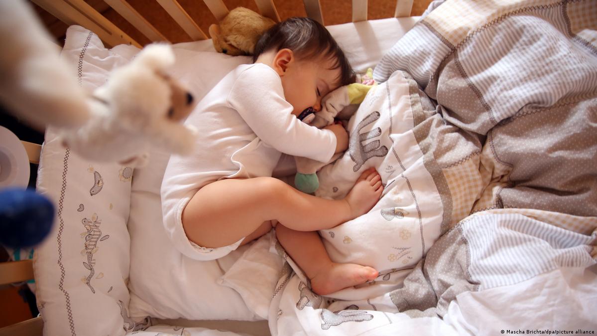 السجن 10 سنوات لأم سمّمت رضيعها بالأدوية