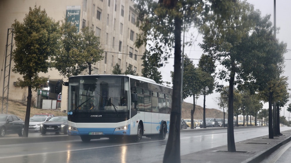انخفاض أسطول مركبات النقل العام في الأردن بنهاية 2025