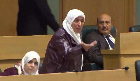 صورة حول : القرعان يكتب : وقفة مع كلمة النائب طهبوب القرعان يكتب : وقفة مع كلمة النائب طهبوب