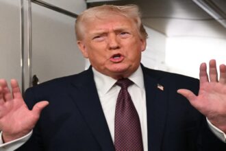 ترامب: إيران تتواصل للتفاوض بعد تهديدات عسكرية