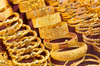 عاجل | ارتفاع أسعار الذهب إلى 93.60 دينار للغرام في الأردن