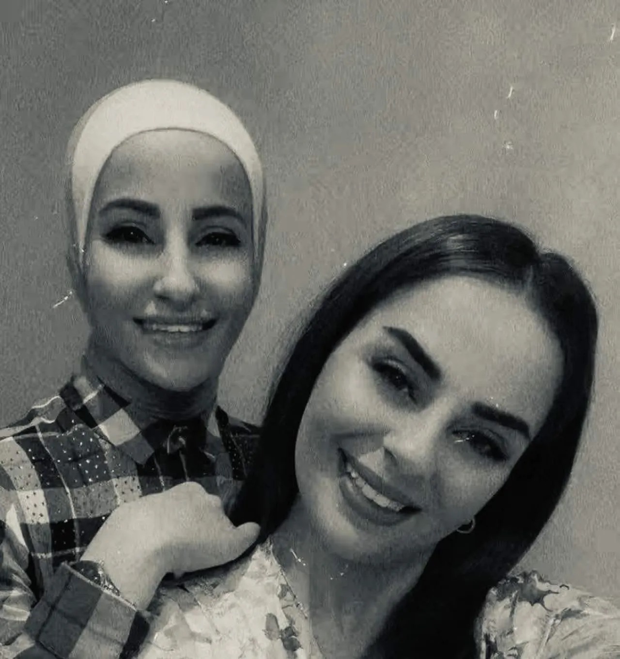 كلمات موجعة.. بتول المجالي تنعى شقيقتها المحامية زينة "سأبكي طول العمر يا حنونة "