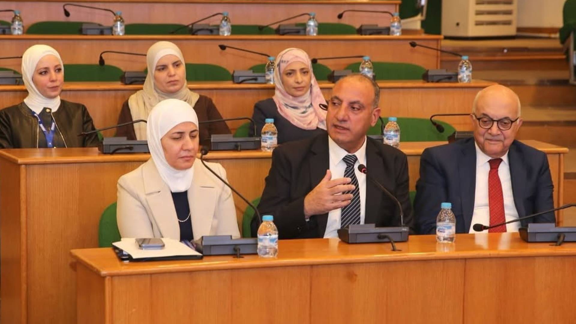 صورة حول : أمانة عمّان تطلق مشروعًا لإعادة هندسة إجراءاتها وفق الحكومة الذكية أمانة عمّان تطلق مشروعًا لإعادة هندسة إجراءاتها وفق الحكومة الذكية