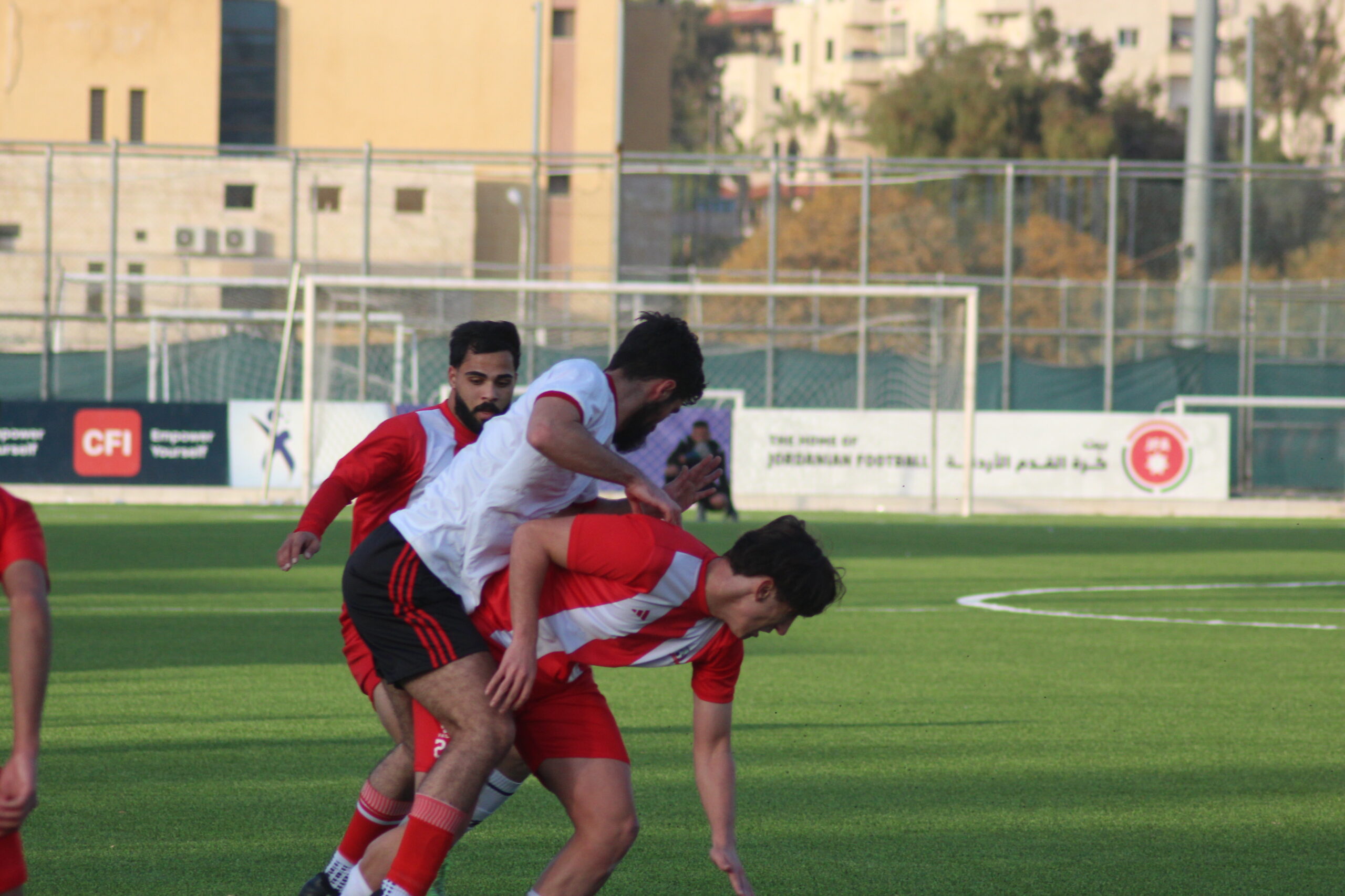 الجزيرة يتوج بلقب الدوري الرديف للمحترفين "صور وفيديو"