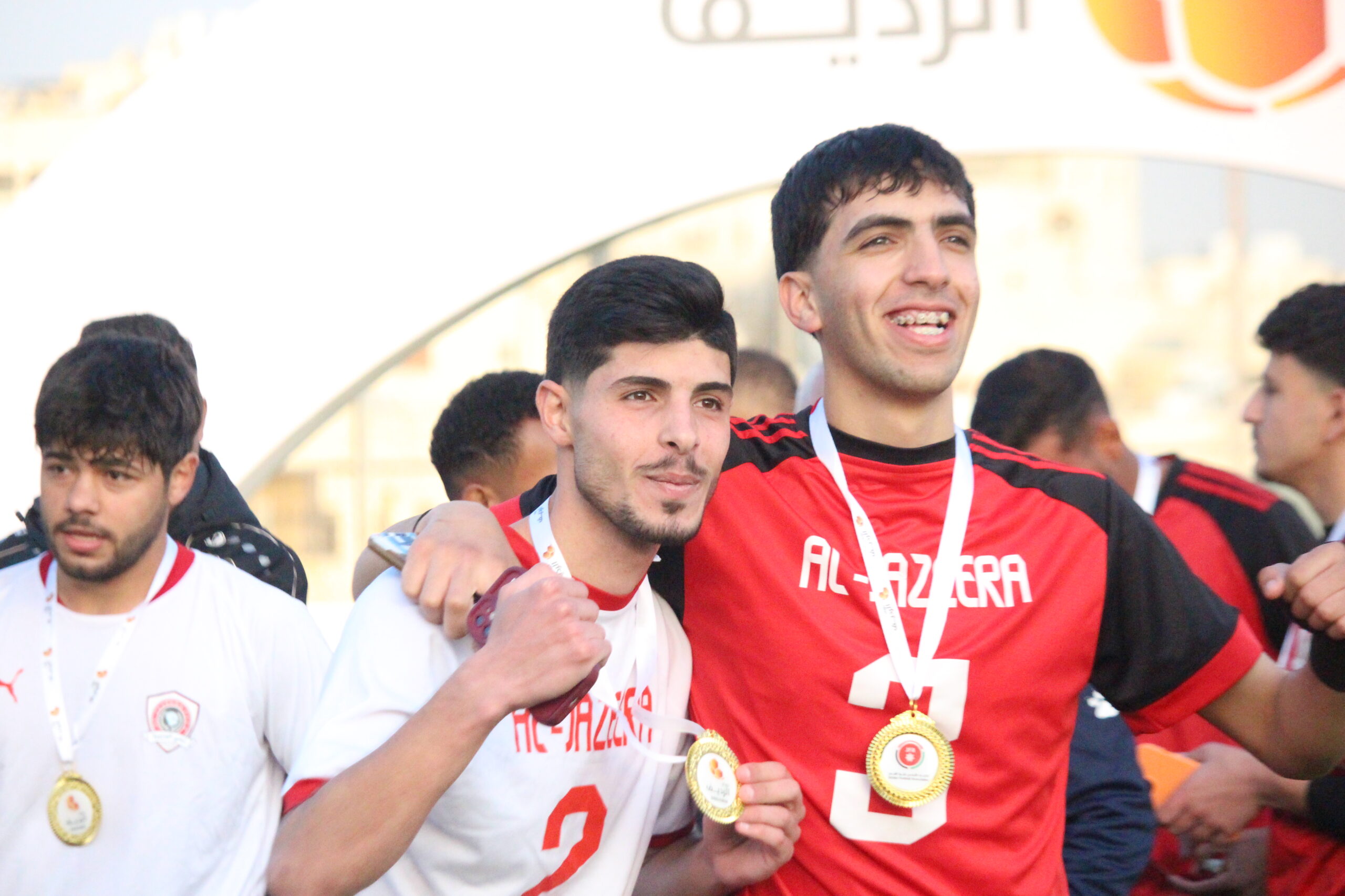 الجزيرة يتوج بلقب الدوري الرديف للمحترفين "صور وفيديو"