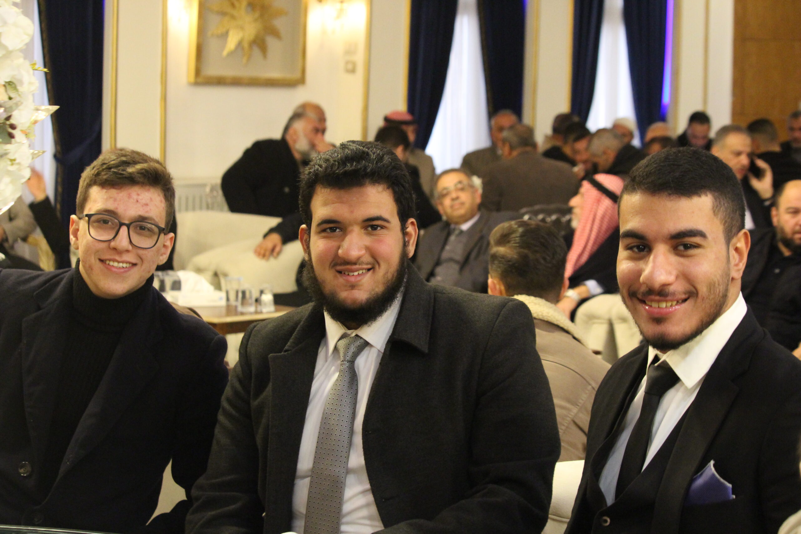 الدكتور أنس الصلاحات.. ألف ألف مبارك "فيديو وصور"