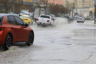 الرادار يرصد أمطاراً غزيرة شمال ووسط الأردن مع تحذيرات من السيول والرياح القوية