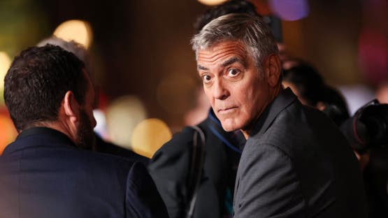 كلوني يرد ساخرًا على هجوم ترامب بعد حصوله وزوجته على الجنسية الفرنسية