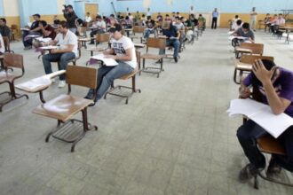 توجيهي التكميلي يتقدمون لامتحان الرياضيات اليوم