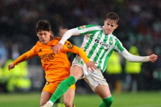 ريال مدريد يستضيف ريال بيتيس في افتتاح عام 2026 بالدوري الإسباني