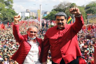 واشنطن: مادورو وزوجته سيواجهان العدالة الأميركية بتهم تتعلق بالمخدرات والإرهاب