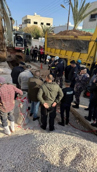 سقوط عامل داخل حفرة في لواء الرمثا