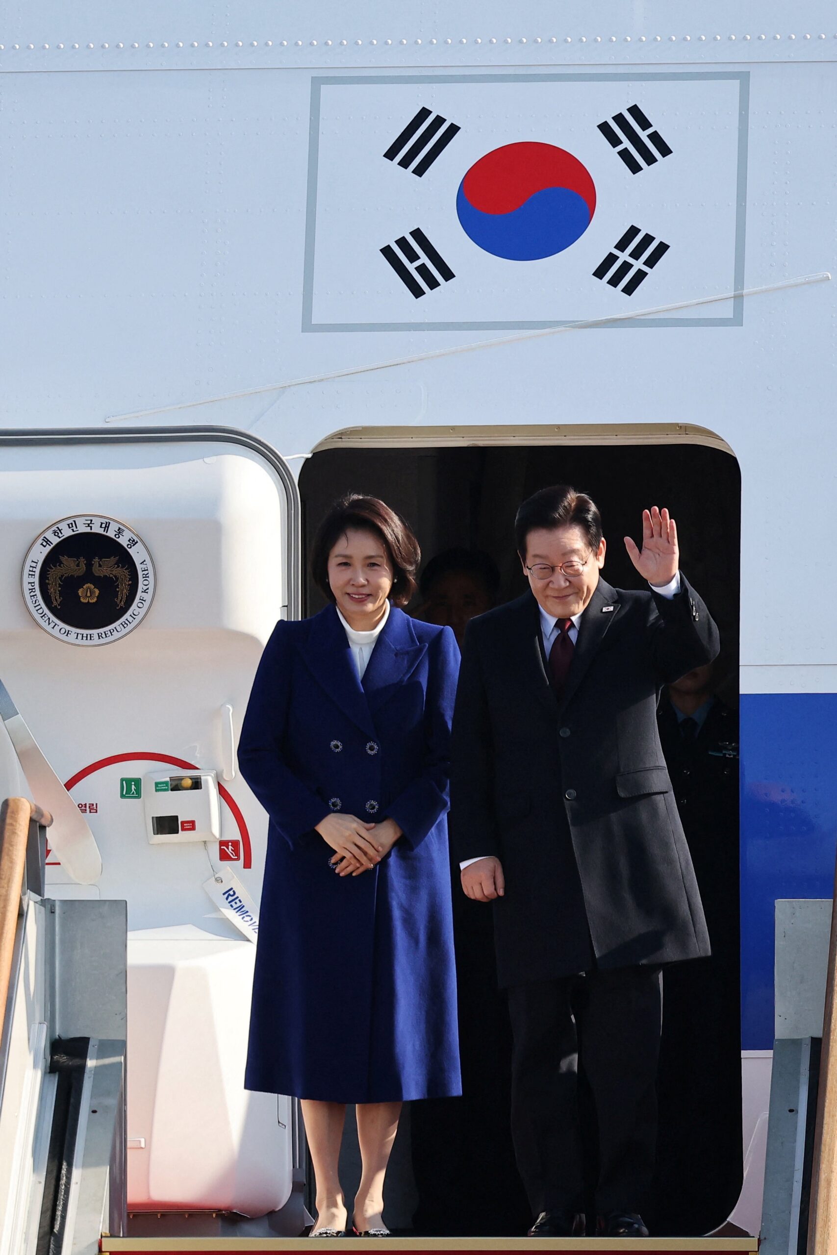 الرئيس الكوري الجنوبي يصل بكين في زيارة رسمية لتعزيز التعاون الاقتصادي والأمني