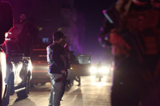 انتحاري يقتل شرطياً ويصيب آخرين في حلب