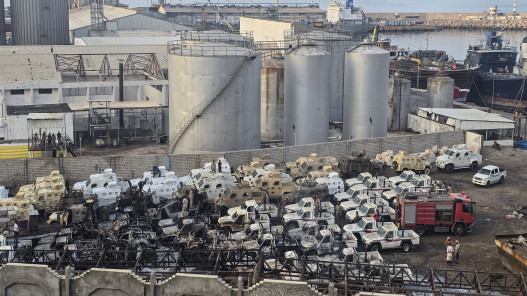 الإمارات تعلن سحب قواتها بالكامل من اليمن وتدعو للتهدئة