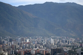 الطيران الفدرالي الأميركي يحذّر شركات الطيران من التحليق فوق أجواء الكاريبي