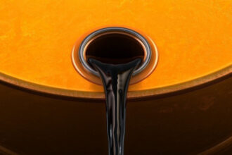 الولايات المتحدة تسعى لإعادة نفط فنزويلا تحت سيطرتها مع فتح الباب لشركات أميركية