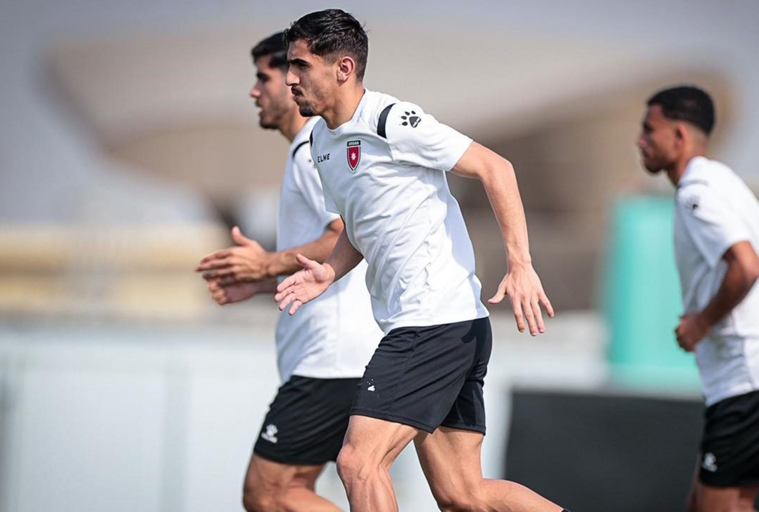 صورة حول : المنتخب الوطني تحت 23 عاماً يواصل تدريباته استعداداً لمواجهة فيتنام بالنهائيات الآسيوية المنتخب الوطني تحت 23 عاماً يواصل تدريباته استعداداً لمواجهة فيتنام بالنهائيات الآسيوية