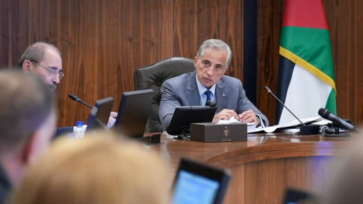 صورة حول : عاجل| حسان يوجه لتخصيص ١٠ ملايين دينار لرفع سويَّة البُنية التحتيَّة في المحافظات عاجل| حسان يوجه لتخصيص ١٠ ملايين دينار لرفع سويَّة البُنية التحتيَّة في المحافظات