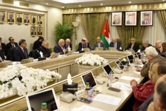 رئيس مجلس الأعيان يؤكد أهمية استدامة الضمان الاجتماعي وحماية حقوق المشتركين