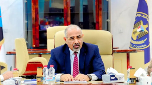 التحالف السعودي يكشف مسار هروب عيدروس الزبيدي إلى الصومال وأبوظبي