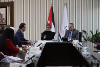 وزيرا الشباب والبيئة يناقشان خطة تنفيذية لتعزيز النظافة والحد من الإلقاء العشوائي للنفايات