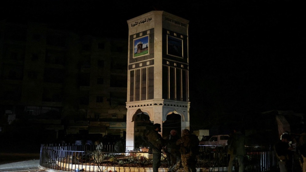 صورة حول : نقل عناصر قسد من حي الشيخ مقصود في حلب إلى شمال شرقي سوريا نقل عناصر قسد من حي الشيخ مقصود في حلب إلى شمال شرقي سوريا