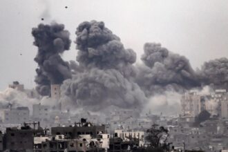 استشهاد فلسطينيين في قصف إسرائيلي على حي التفاح بغزة