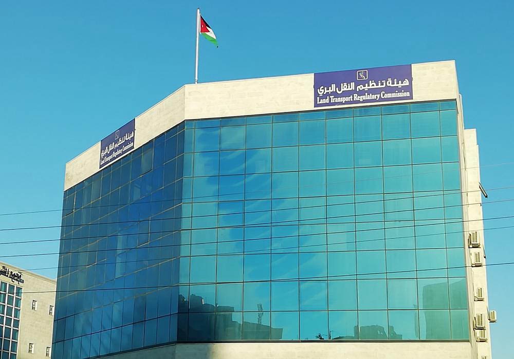 دعم مشغلي النقل العام في الأردن يمتد حتى نهاية 2025 بصرف 7 دفعات
