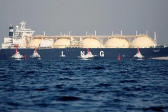 مصر تبدأ ضخ الغاز الطبيعي إلى لبنان وسوريا لدعم الكهرباء الشتوية